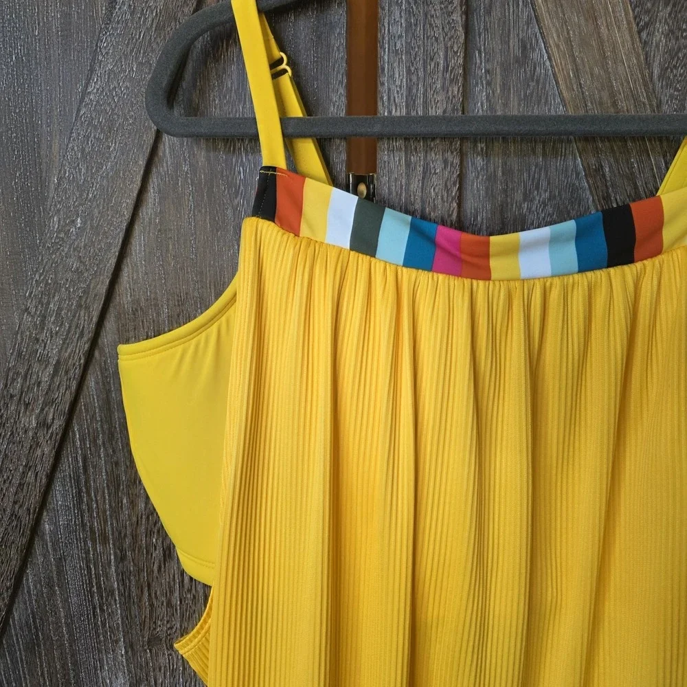 Swim By Cacique Lane Bryant Swim Top Women's Size 26 Yellow Rainbow Trim Tank